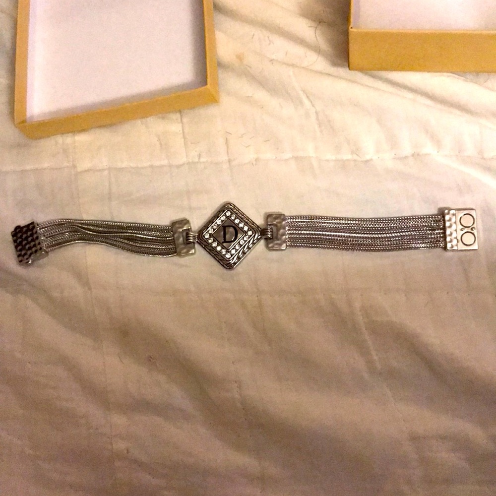 Stainless steel “D” magnetic closure bracelet